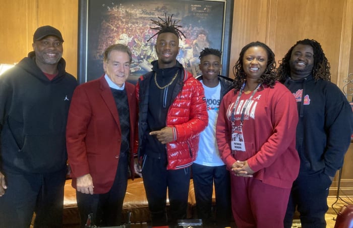 Class of 2023 cornerback Makari Vickers and his family met with Alabama head coach Nick Saban on Saturday.